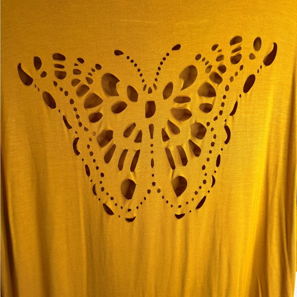 NEW Blumin Medium Butterfly Lazer Cut Short Sleeve Tee